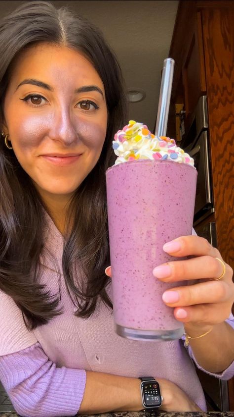 Copycat McDonald’s Grimace Birthday Shake Recipe by Tasty Grimace Shake Recipe, Grimace Birthday, Summer Kids Snacks, Copycat Mcdonalds, F1 Labradoodle, Veggie Bowl Recipe, Grimace Shake, Kid Friendly Drinks, Ice Milk