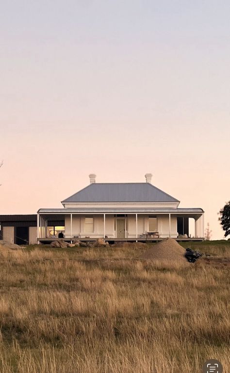 Future House Exterior, Australian Country Houses, Country Home Exterior, Rural Photography, Australian Country, Big Farm, House Vibes, Outdoor House, Summer Things