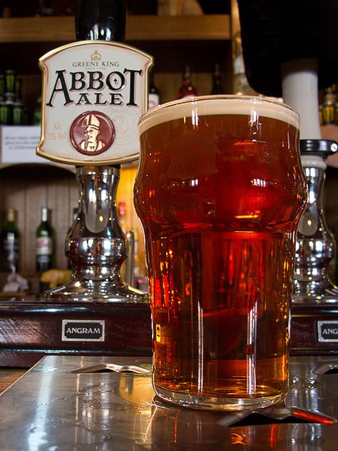 #53 Abbot Ale 5% [The Auld Brig, Irvine] #GreeneKing #bitter British Beer, Beer Collection, I Like Beer, Beer 101, Beers Of The World, Pub Food, Beer Brands, Brew Pub, British Food