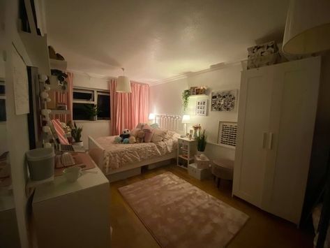 Girly Room, Room Deco, Redecorate Bedroom, Aesthetic Rooms, Pretty Room, Dreamy Room, Dream Room Inspiration, Room Makeover Bedroom, Room Makeover Inspiration