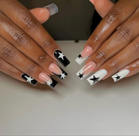 Americana Nails, Black And White Nail Design, White Nail Design, Acrylic Nail Designs Coffin, Black And White Nail, Back To School Nails, Girly Acrylic, Nails Coffin Short, French Acrylic Nails