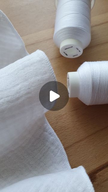 Over Locker Sewing Tips, Overlocker Tips, Sewing Refashion, Sewing Methods, Serger Tips, Thread Tension, Fabric Rolls, Couture Techniques, Overlock Machine