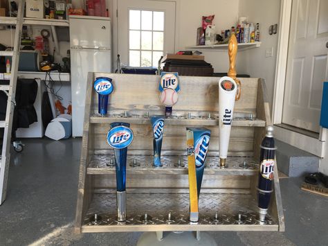 DIY Beer Tap Handle Display Beer Tap Handle Ideas, Tap Handle Ideas, Diy Beer Tap, Beer Tap Display, Beer Tap Handle Display, Beer Tap Handles Display, Tap Handle Display, Diy Beer Pong, Diy Beer Pong Table