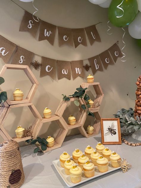 Sweet As Can Bee Cupcakes, Bee Theme Treat Table, Honey Themed Cupcakes, Hexagon Cupcake Display, What Will It Bee Cupcakes, Honey Comb Cupcake Stand, Mama To Bee Cupcakes, Honey Bee Balloon Garland, Honeycomb Cupcake Stand