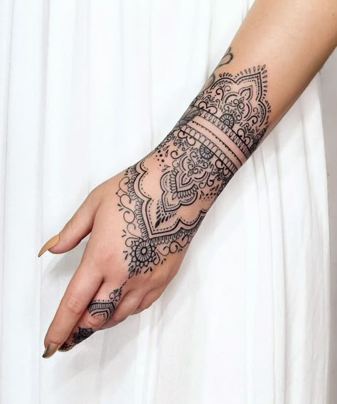 The Best Ornamental Tattoos Of All Time - TheTatt Mandala Arm Tattoos, Mandala Tattoos For Women, Mandala Wrist Tattoo, Ornamental Tattoos, Butterfly Tattoos On Arm, Full Hand Tattoo, Mandala Hand Tattoos, Tattoos Infinity, Henna Inspired Tattoos