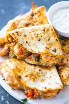 Best Quesadilla Recipe, Shrimp Tortilla, Shrimp Quesadilla, Shrimp Recipes For Dinner, Tortilla Recipe, Quesadilla Recipes, Superbowl Snacks, Spicy Shrimp, God Mat