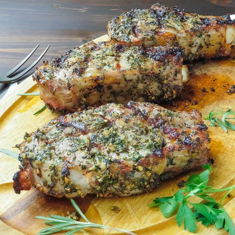 herb crusted veal chops Veal Chop Recipes, Veal Chops, Herb Marinade, Pork Chop Marinade, Veal Stew, Veal Chop, Veal Recipes, Shoulder Roast, Romaine Salad