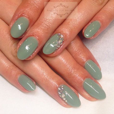 CND shellac sage scarf nail art Nail Art Hijau, Sage Images, Sage Green Nail Ideas, Sage Nails, Sage Green Nail, Hijau Sage, Green Nail Ideas, Green Nail, Spring Baby Shower