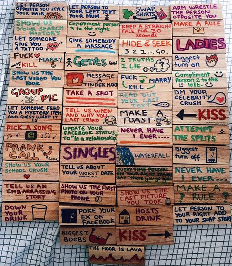 Party Ideas For Teenagers Drinking, Party Jenga Drinking, Jenga Drinking Game Diy, Drink Jenga, Tiktok Teenager, Jenga Drinking Game, Drunk Jenga, Drunk Games, Sleepover Party Games