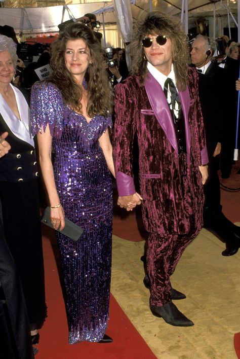 80s Red Carpet, Bon Jovi Now, Controversial Fashion, Prom Suit Ideas, Jon Bon Jovi 80s, Oscars Dresses, Retro Prom, Bon Jovi Live, Bon Jovi 80s