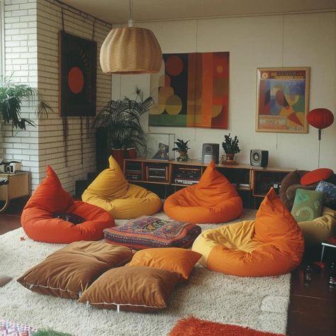 Conversation Pit Living Room 70s, 70s Style Studio Apartment, 70s Lounge Pit, 70s Home Conversation Pit, Zen Lounge, 70s Living Room Pit, 70s Orange Couch, Chill Out Room, Jazz Lounge