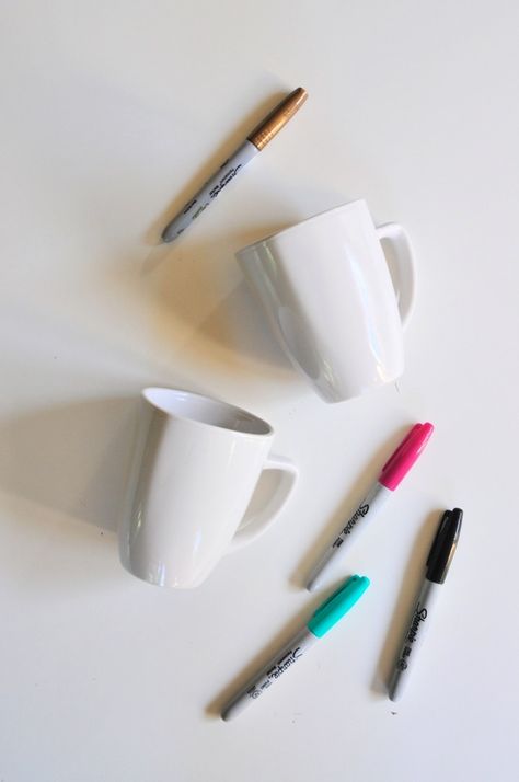 supplies to make sharpie coffee mugs pop shop america Sharpie Mug Designs, Sharpie Coffee Mugs, Diy Mug Designs, Coffee Mug Crafts, Sharpie Mugs, Diy Sharpie Mug, Penguin Crafts, Crafts Spring, Painted Coffee Mugs