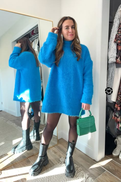 Light Blue Sweater Dress Outfit, Blue Christmas Sweater Outfit, Bright Blue Sweater Outfit, Blue Sweater Outfit Winter, Blue Sweater Dress Outfit, Baby Blue Sweater Outfit, Blue Christmas Outfit, Blue Winter Outfits, Blue Boots Outfit