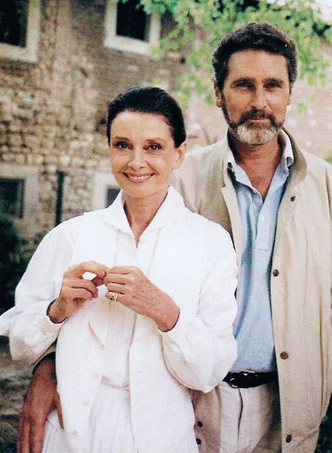 Moving to Audrey’s estate, La Paisible, in Tolochenaz, Switzerland [a remote village in the foothills of the Alps], the pair lived a somewhat quiet & simple life — raising Audrey’s youngest son Luca, tending to the large gardens on the estate, and eventually, as Luca grew older, dedicating much of their time to UNICEF. Robert described their routine as: rising at 7:30am to a piece of toast spread with Audrey’s homemade jam, until noon working in the dining room on UNICEF matters — Robert Wolders, Audrey Hepburn Photos, First Ladies, Audrey Hepburn Style, Hepburn Style, My Fair Lady, Great Love Stories, Fair Lady, Famous Couples