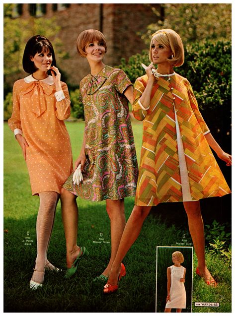 Women In The 60s, Lana Lobell, 60s Vintage Fashion, 60s Aesthetic, Vintage Halloween Party, 1950s Cocktail Dress, Vintage Catalog, Cocktail Dresses With Sleeves, Elizabethan Era