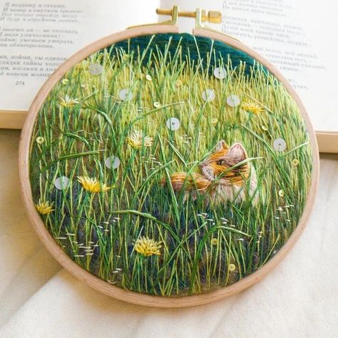 Grass Embroidery, Embroidery Lessons, Pretty Embroidery, Hand Embroidery Videos, Diy Embroidery Patterns, Pola Sulam, Hand Embroidery Projects, Thread Painting, Creative Embroidery