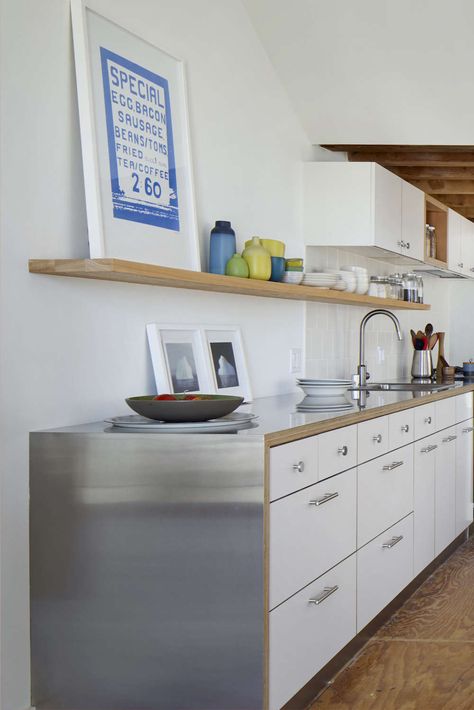 10 Favorites: Architects' Budget Kitchen Countertop Picks - Remodelista Metal Kitchen Cabinets, Replacing Kitchen Countertops, Plywood Edge, Kitchen Remodel Countertops, Kitchen Design Color, Kitchen Countertop Materials, Industrial Style Kitchen, Stainless Steel Countertops, Metal Kitchen