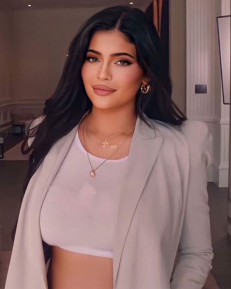 David Beckham Style Outfits, Kylie Jenner Photoshoot, Kylie Hair, Kim Kardashian Kylie Jenner, David Beckham Style, Kylie Makeup, Kylie J, Kardashian Family, Kylie Jenner Outfits