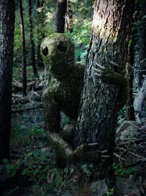 ArtStation - Forest Creature II, Harrison Magby Monster In Woods, Creepy Forest Creatures, Fantasy Forest Monster, Scary Forest Background, Forest Desktop Background, Monster Forest, Forest Monsters, Florence Painting, Cursed Forest