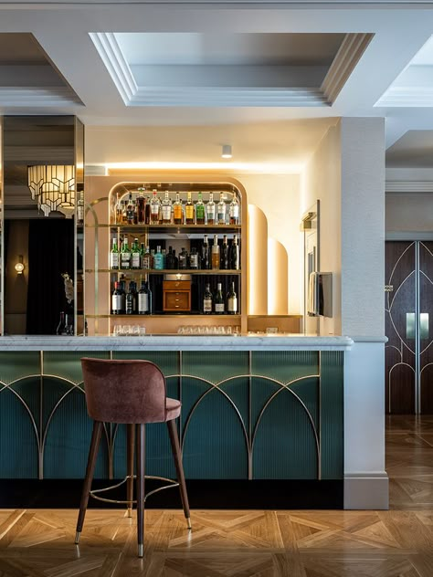 Art Deco jewel the Tattersalls Hotel gets a polish in New South Wales Interior Art Deco, Art Deco Hotel, Bar Counters, Deco Bar, Bar Unit, Art Deco Bar, Counter Design, Bar Designs, Drinks Design