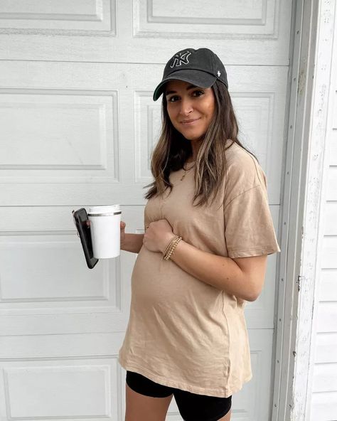 At Home Outfits Summer, Summer Maternity Outfits, Pregnancy Outfits Casual, Summer Pregnancy Outfits, Spring Maternity Outfits, Quarantine Activities, Casual Maternity Outfits, Summer Maternity Fashion, Maternity Clothes Summer