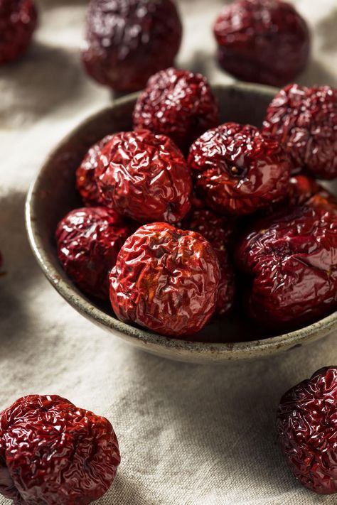 Jujube Benefits, Jujube Recipes, Benefits Of Sorrel, Dry Fruits Benefits, Jujube Tea, Jujube Fruit, Beautiful Recipes, Fruit Nutrition, Nutrition And Health