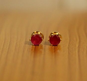 Plain Gold Bangles, Antique Jewellery Online, Juliana Jewelry, Antique Gold Earrings, Gold Jhumka Earrings, Ruby Earrings Studs, Gold Earrings Wedding, Gold Jewelry Simple Necklace, Gold Bride Jewelry