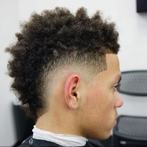 Burst Fade Mohawk - South of France Fade Burst Fade Mohawk, Mohawk Haircut, High Skin Fade, Drop Fade Haircut, Burst Fade, Black Men Haircuts, Mohawk Hairstyles, Cool Hairstyles For Men, A Haircut