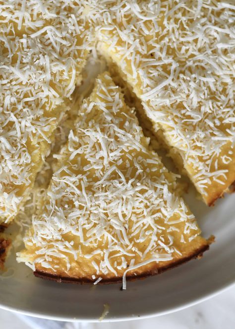 Cooking with Manuela: Easy-to-Make Italian Coconut-Ricotta Cake (Gluten-Free) Ricotta Cake Recipes, Cake Recipes For Beginners, Glutenfri Baking, Chocolate Almond Cake, Italian Almond Cookies, Making Cheese, Ricotta Cake, 10 Cake, Cow Milk