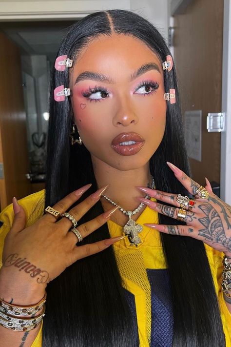 90s Female Rappers, India Love Tattoos, Cheetah Hair, Brown Liner, Pink Gloss, Face Balm, Cool Brown, Pink Powder, India Love