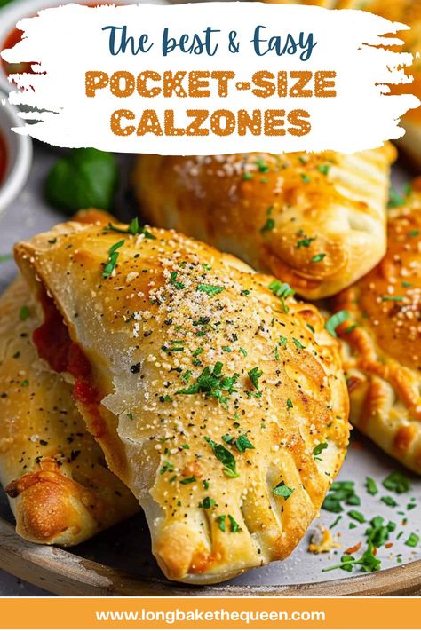 Easy Pocket-Size Calzones Homemade Pizza Calzone, Pizza Calzone Recipe Easy, How To Make A Calzone, Mini Calzones Easy, Pepperoni Calzone Recipe, Easy Calzones, Pocket Recipes, Pocket Sandwiches, Pie Savory