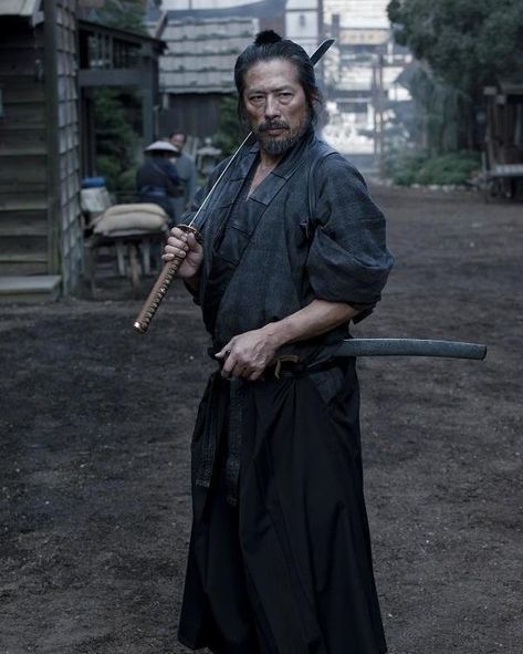 Hiroyuki Sanada as Musashi in Westworld (season 2) _  Via Guerriero Samurai, Ronin Samurai, Hiroyuki Sanada, Japanese Art Samurai, Arte Ninja, The Last Samurai, Samurai Artwork, Asian Man, Pencak Silat