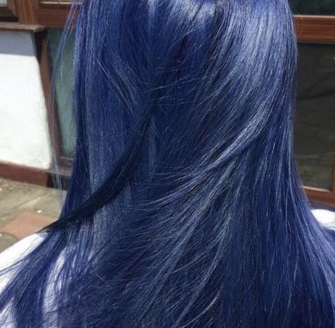 Fox Hair Dye, Midnight Blue Hair, Blue Hair Aesthetic, Hair Color Inspiration, Hidden Hair Color, Blue Hair Color, Navy Hair, Dark Blue Hair, Dip Dye Hair