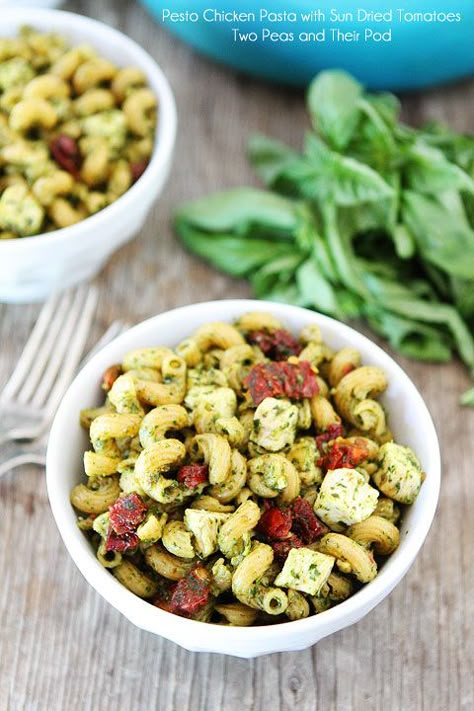 Pesto Chicken Pasta with Sun-Dried Tomatoes Recipe on twopeasandtheirpod.com Love this simple and tasty pasta dish! Pesto Pasta Recipes Chicken, Sundried Tomato Pasta, Pasta Al Pesto, Tomatoes Recipe, Easy Pasta Dishes, Sundried Tomato, Pesto Chicken Pasta, Tasty Pasta, Tomato Pasta