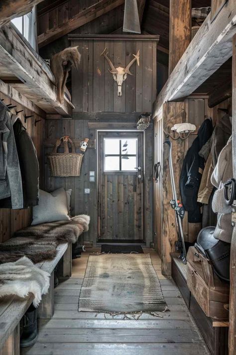 Cabin Mud Room, Japandi Bedroom Design, Primitive Cabin, Rustic Mountain Homes, Japandi Bedroom, Lodge House, Transitional Spaces, Mudroom Ideas, Mudroom Design