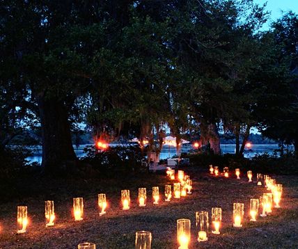 love the idea of having a candlelit walkway to the entrance of the tent I'll be getting married in Candle Walkway, Wedding Decorations Candles, Wedding Reception Entrance, Reception Entrance, Alice In Wonderland Wedding, Candle Wedding Decor, Wedding Entrance, Sunset Wedding, Southern Weddings