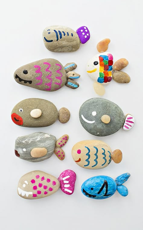 Rock Fish, Fun Invitation, Fish Craft, Summer Art Projects, Fun Invitations, Summer Craft, Fish Crafts, Summer Crafts For Kids, Beach Crafts