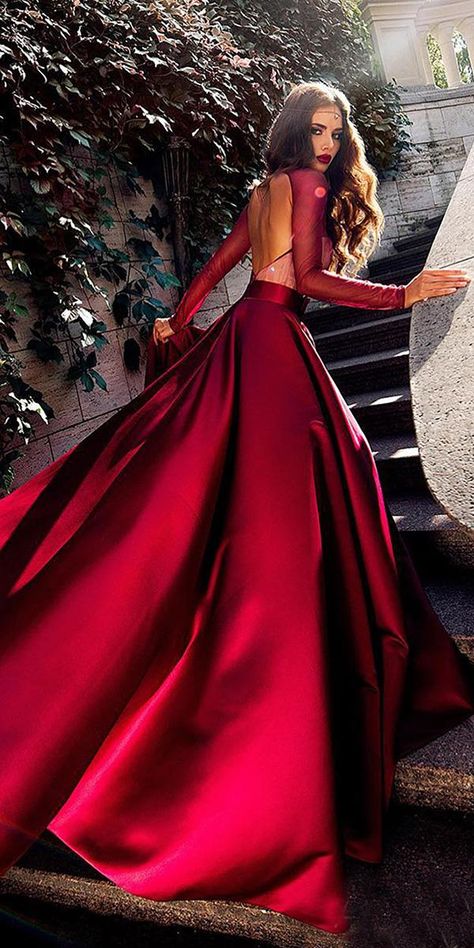 Your Lovely Red Wedding Dresses ★ #bridalgown #weddingdress Red Wedding Gowns, Red Ball Gowns, Wedding Dresses Indian, Red Wedding Dress, Wedding Dress Guide, Sparkly Wedding, 파티 드레스, Red Wedding Dresses, Trendy Wedding Dresses