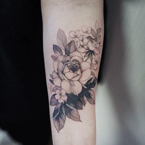 Cover up by @Zihwa_tattooer Cross Cover Up Tattoo, Flower Cover Up Tattoos, Lower Belly Tattoos, Flower Tattoo Drawings, Up Tattoo, Small Girl Tattoos, Tattoo Cover Up, Floral Tattoo Design, Stylist Tattoos