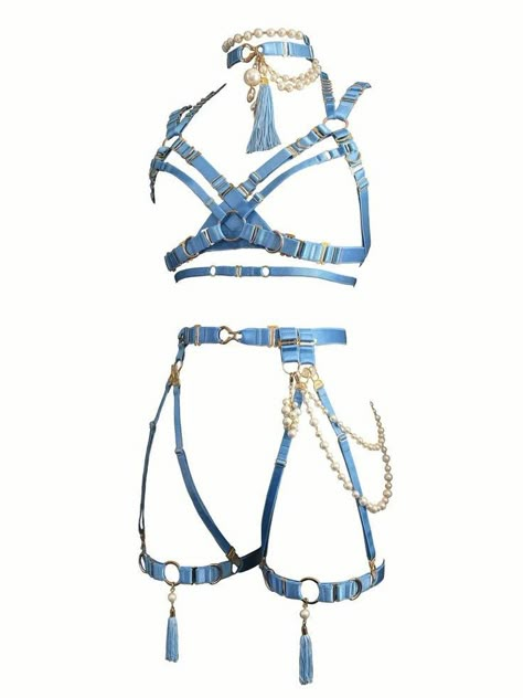 Different Belt Styles, Garter Belt Outfits Casual, Garter Belt Outfits, Body Harness Outfits, Bra Ideas, Leg Garters, Harness Fashion, Art Outfit, Outfit References