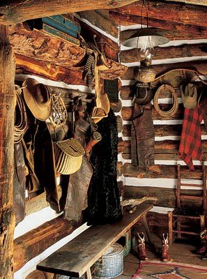 Old Log Cabin, Wc Decoration, Colorado Ranch, Bear Cabin, Double Rl, Into The West, Cabin Living, Western Homes, Ralph Lauren Style