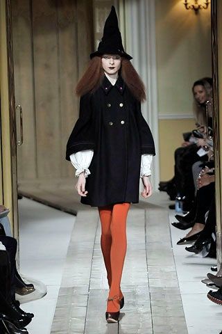 Fashion 2008, Luella Bartley, Orange Tights, Halloween Chic, Morticia Addams, Chic Halloween, Witch Fashion, Witchy Fashion, Witch Outfit