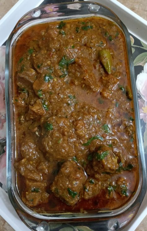 Bhuna Gosht Recipe, Biryani Food, Pakistani Cuisine, Delicious Food Image, Ramadhan Kareem, Tagine Recipes, Eye Wrinkles, Naan Recipe, Birthday Quotes Funny For Him