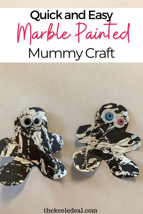 quick and easy marble painted mummy craft. This is the perfect Halloween kids Craft. Mummy Marble Painting, Paper Mummy Craft, Mummy Craft, Halloween Activities Preschool, Mummy Crafts, Halloween Window Clings, Craft To Make, Monster Craft, K Crafts