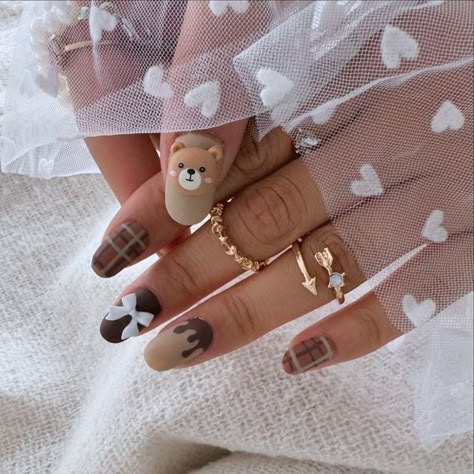 Teddy Bear Nails Designs, 3d Bear Nails, Teddy Bear Nail Designs, Bear Nails Designs, Cute Bear Nails, Teddy Nails, Teddy Bear Nails, Chocolate Nails, Bear Nails