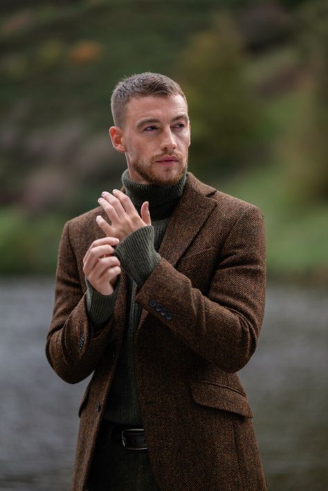 AW22/23: Country Collection | Our Journal Mens Fashion British, Irish Country Style, British Man Outfit, Scottish Man Aesthetic, British Men Style, Irish Mens Fashion, Mens Style Winter, Country Style Men, Mens Autumn Fashion