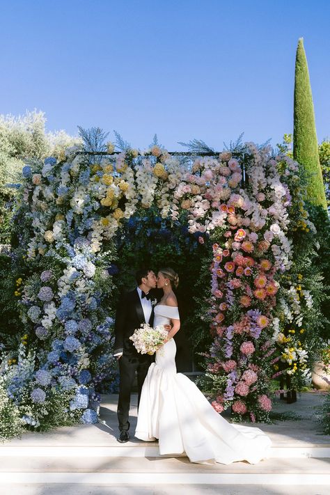 Chuppah Flowers, Wedding Chuppah, Vogue Wedding, Chateau Wedding, France Wedding, Jewish Wedding, The South Of France, Wedding Mood, South Of France