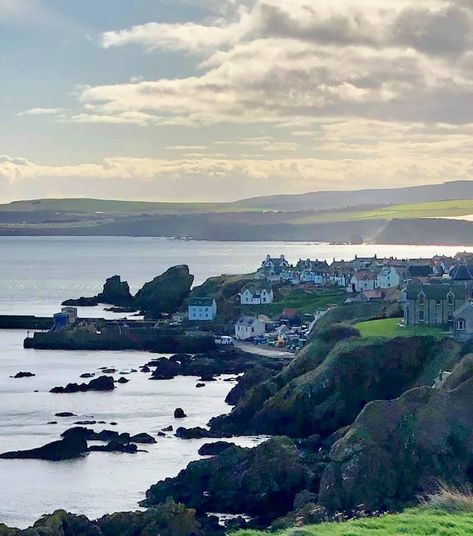 St Abbs Scotland, Scotland Seaside, Scotland Coast, Httyd Books, Sunshine On Leith, Harry Styles Songs, Parts Of The Earth, Album Aesthetic, Bonnie Scotland