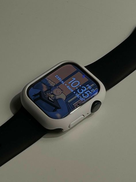 Apple Watch Fashion, Tech Aesthetic, Apple Watch Faces, Girly Accessories, Iphone Accessories, New Gadgets, Apple Products, Apple Watch Bands, Things To Buy