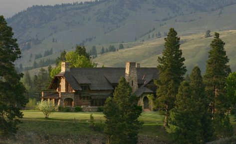 In 1914, directing the attention of his architects to the then-newly built Old Faithful Inn at Yellowstone and the lodges under construction at Glacier National Park, William Ford, glass tycoon from Toledo, Ohio, began the arduous, three-year endeavor to build what is now called the Chief Joseph Chief Joseph Ranch, Darby Montana, Yellowstone Ranch, Yellowstone Series, Chief Joseph, Log House, New England Fall, Best Family Vacations, Covered Wagon